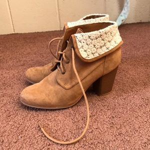 Tan heeled boots